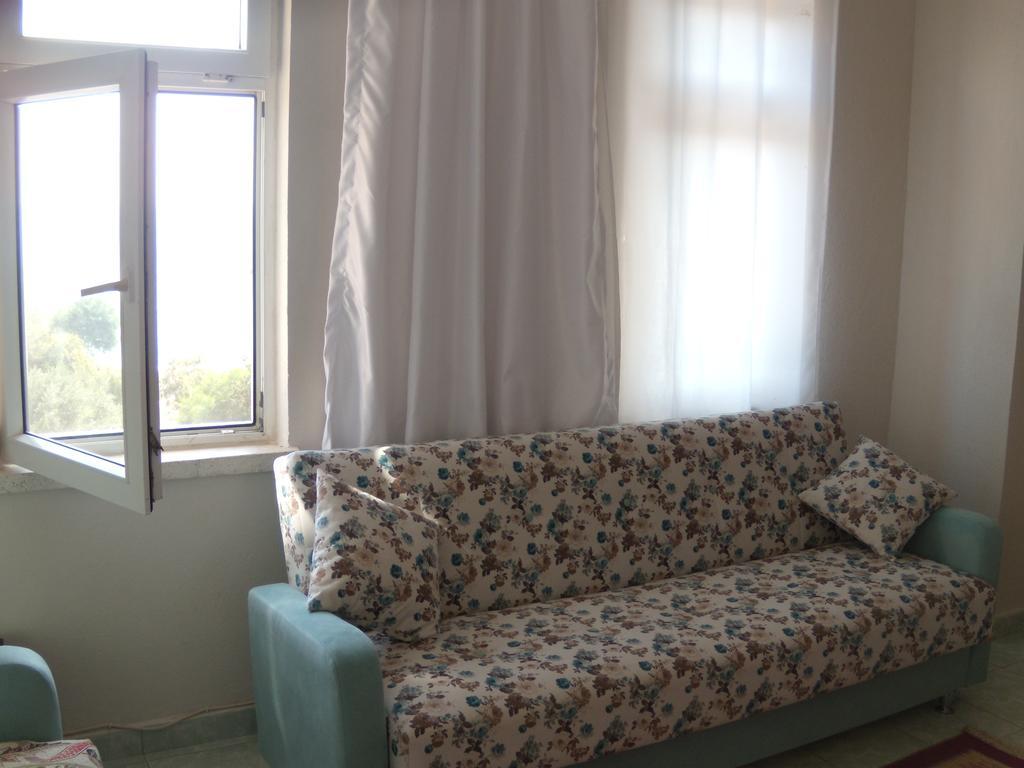 赛尔坎公寓 Kızılot 客房 照片